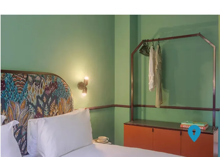 Triplyrooms Collection - Spagna * Rome